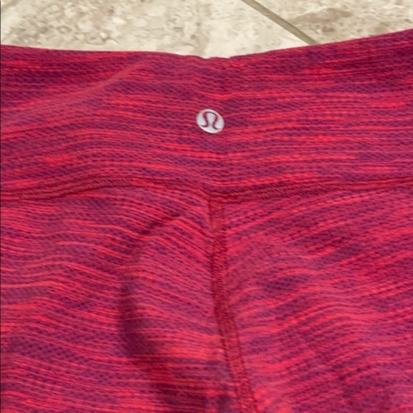 Lululemon Wunder Under Red Luon Crop Pants Size 6 - Picture 7 of 8